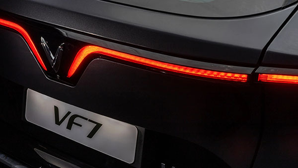 Vinfast VF7 13 Vinfast VF7 Than xe VF7 Vinfast VF7